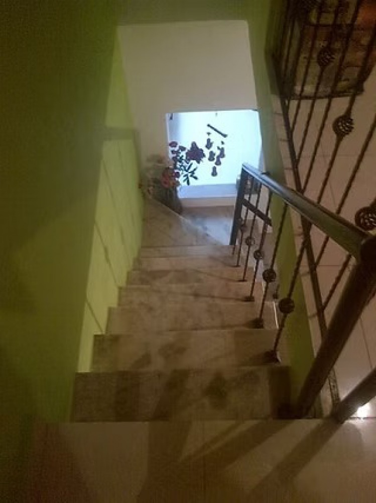 Row House Charkop